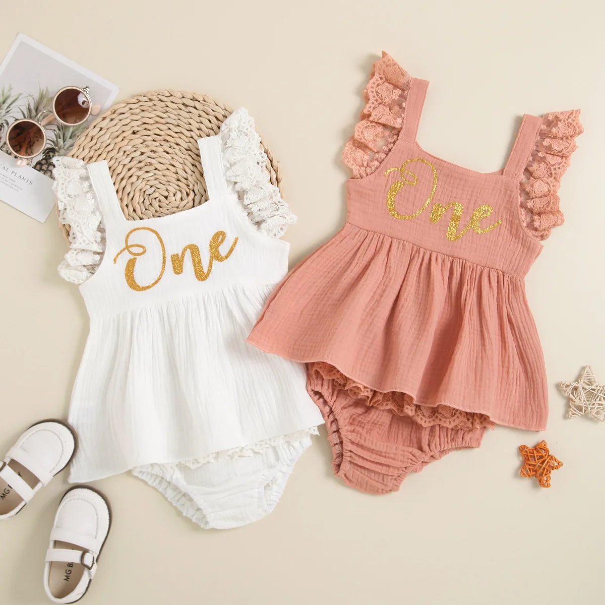 Girls' short solid-color dress, sleeveless, with ruffled shoulder straps, golden print and short ruffled pants, two-piece set