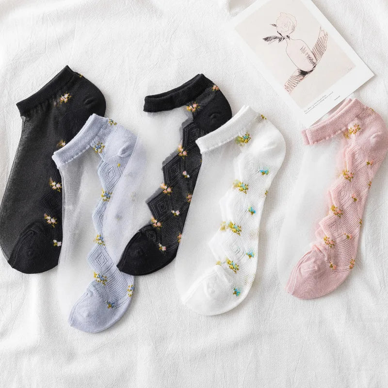 A set of light, short, and transparent home socks with cute floral patterns