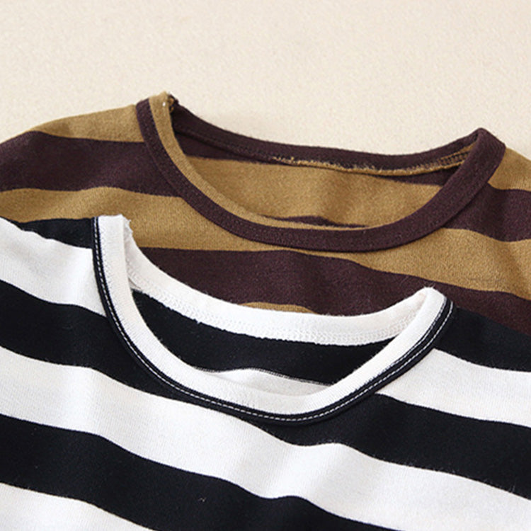 long-sleeved T-shirt striped in two different colors
