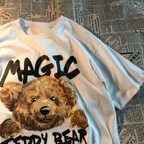 Wide women's T-shirt with elbow sleeves, and a magic teddy bear print
