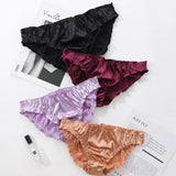 Two-piece set of light, breathable silk underwear with soft ruffles and a soft double layer crotch