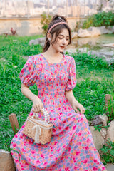 Long summer dress with short puff sleeves and elastics for the chest and waist